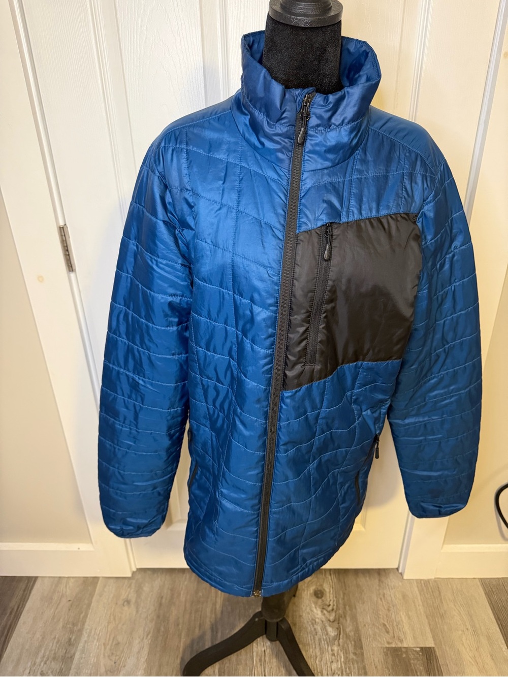 L.L.Bean PrimaLoft Packaway Jacket Men’s M Tall Navy Orange
